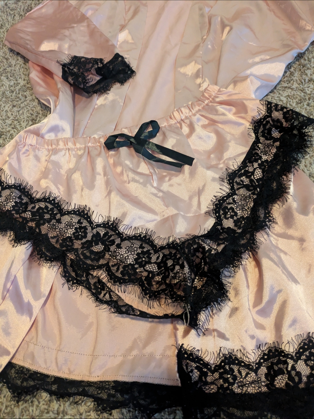 Pink Satin & Lace Robe And Short Set - Picture 3 of 9